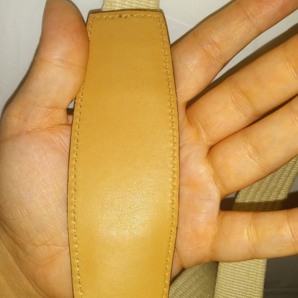 LIKE NEW Coach Beige Cream Tan Hampton's Signature Crossbody Bag Y2K - Picture 11 of 15